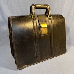 Vintage Coach Briefbag Gladstone Style Briefcase
