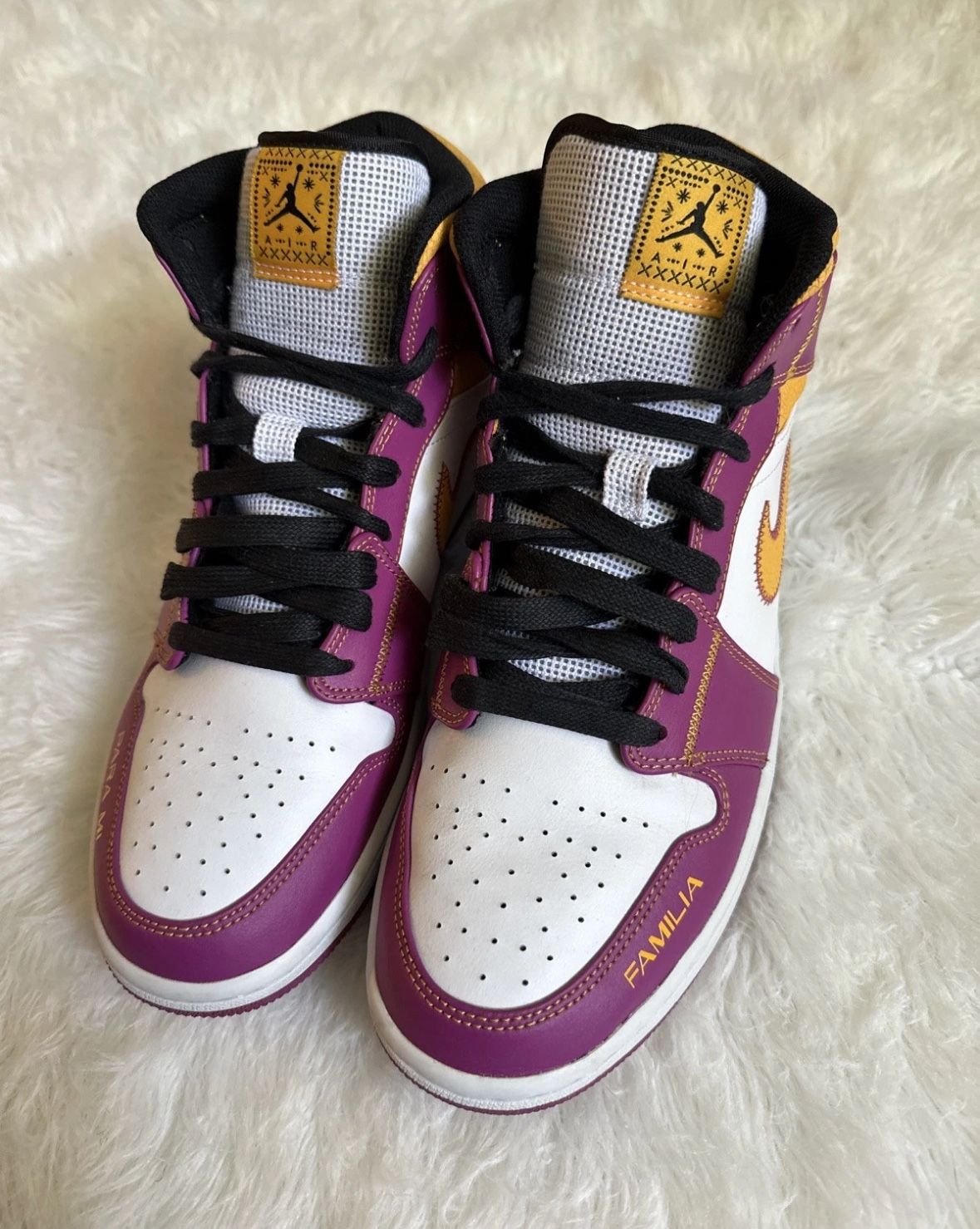 Nike Air Jordan 1 Mid DOD (GS) Familia/Day of the Dead DC0500-100 Size11