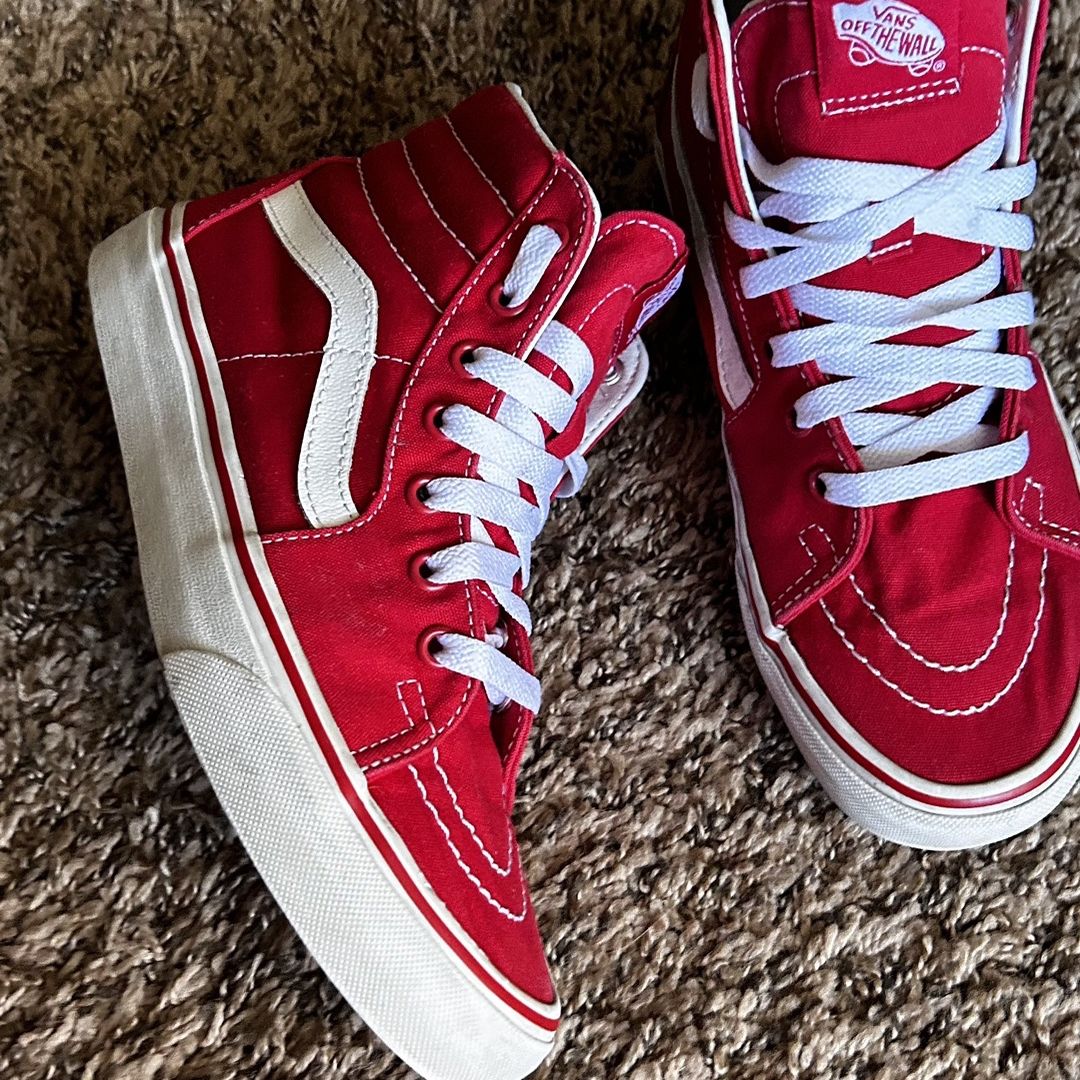 Vans high cut hot sale red