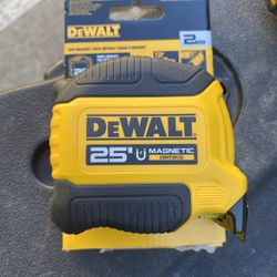 New Dewalt Magnetic 25ft Tape Measure $15 Each 2 For $25 