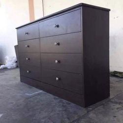 8 DRAWER DRESSER