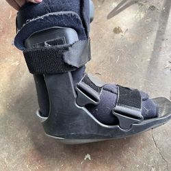 Used Walking Boot 
