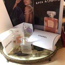 Chanel Parfum Set.New