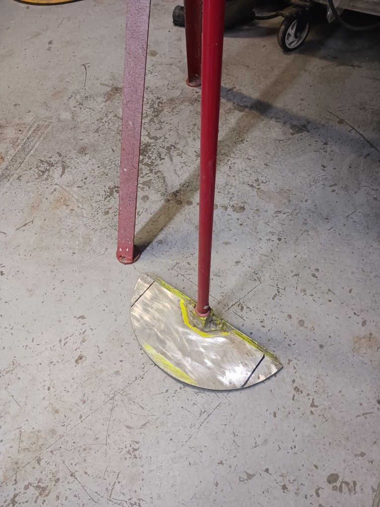 Chute Rake Aluminum Concrete Chute Rake W/ Handle for Sale in Moreno Valley, CA ...
