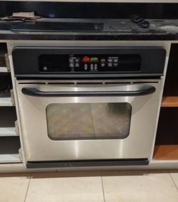 GE glass cooktop 30in . Price Including Delivery 