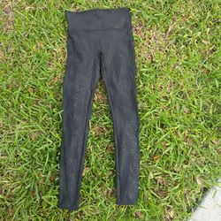 Spanx Mamba Skin Leggings Skin Tight Size M 26" Waist