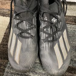Kids Soccer Shoes Size 7.5