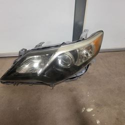 2012 2013 2014 Toyota Camry headlight oem Driver Side