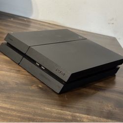Regular PS4 500 GB 