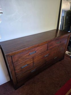 dresser
