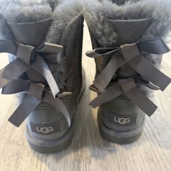 ugg boots size 1 kids