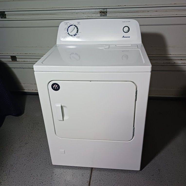 Amana By Whirlpool Corporation Gas Dryer Excellent Working Condition 