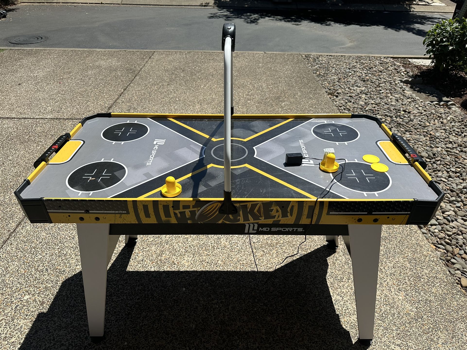 Air Hockey Table
