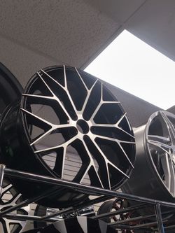 RINES 20" PARA TU MODELO 5x114.3? ¡LOS TENEMOS! ⚡ Deja de buscar, nosotros tenemos el inventario más grande. Aseguramos un ajuste de precisión para qu