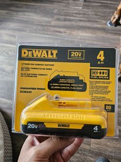 DeWalt 4ah 20v max battery (DCB240)