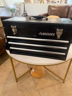 Huske tool box made of quality metal