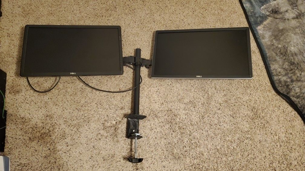 Dual Dell Montiors & Table Mount
