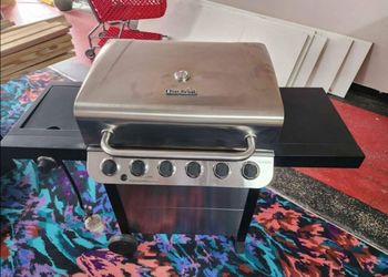 Charl Broil grill