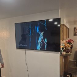 65 Inch Sasmsung Smart TV 
