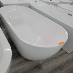 Bathtub 66"
