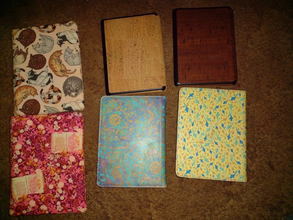 Lot Of Kindle Paperwhite Cases