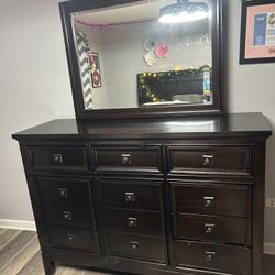 Dresser With Mirror & Nightstand 