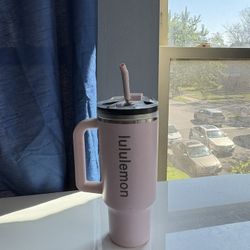 Lululemon Cup