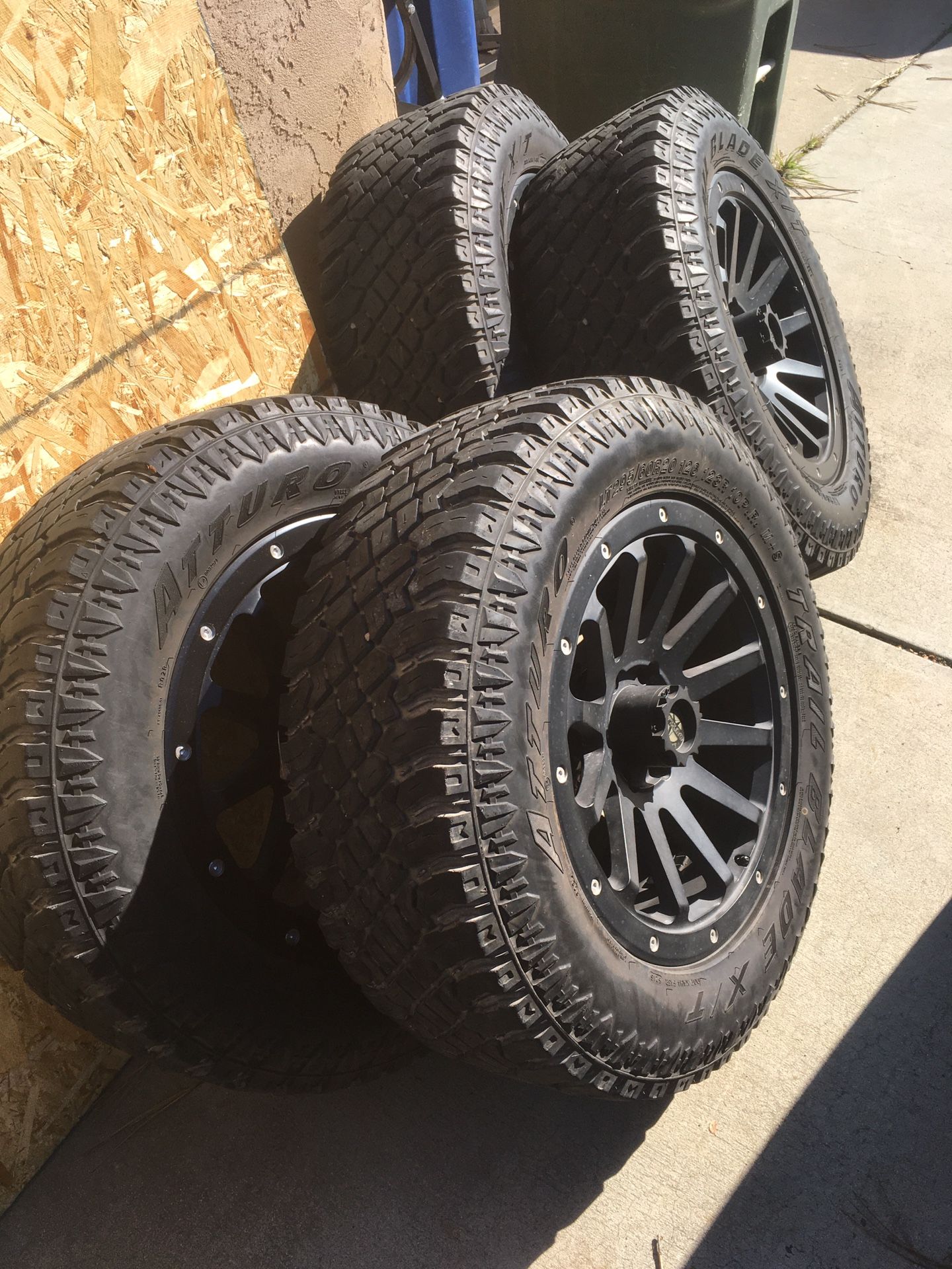 Black Chevy or tundra 6 lug wheels/rims tires