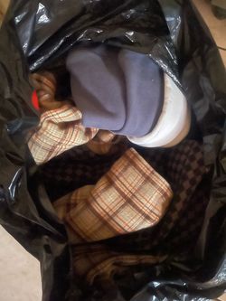 Free Bag Of Mix Clothes Boy Toddler And Women’s