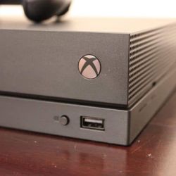 Xbox One X