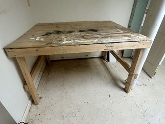 FREE Wood Work Bench