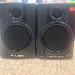 M-Audio Studiophile AV 40 Active Studio Monitor Speakers