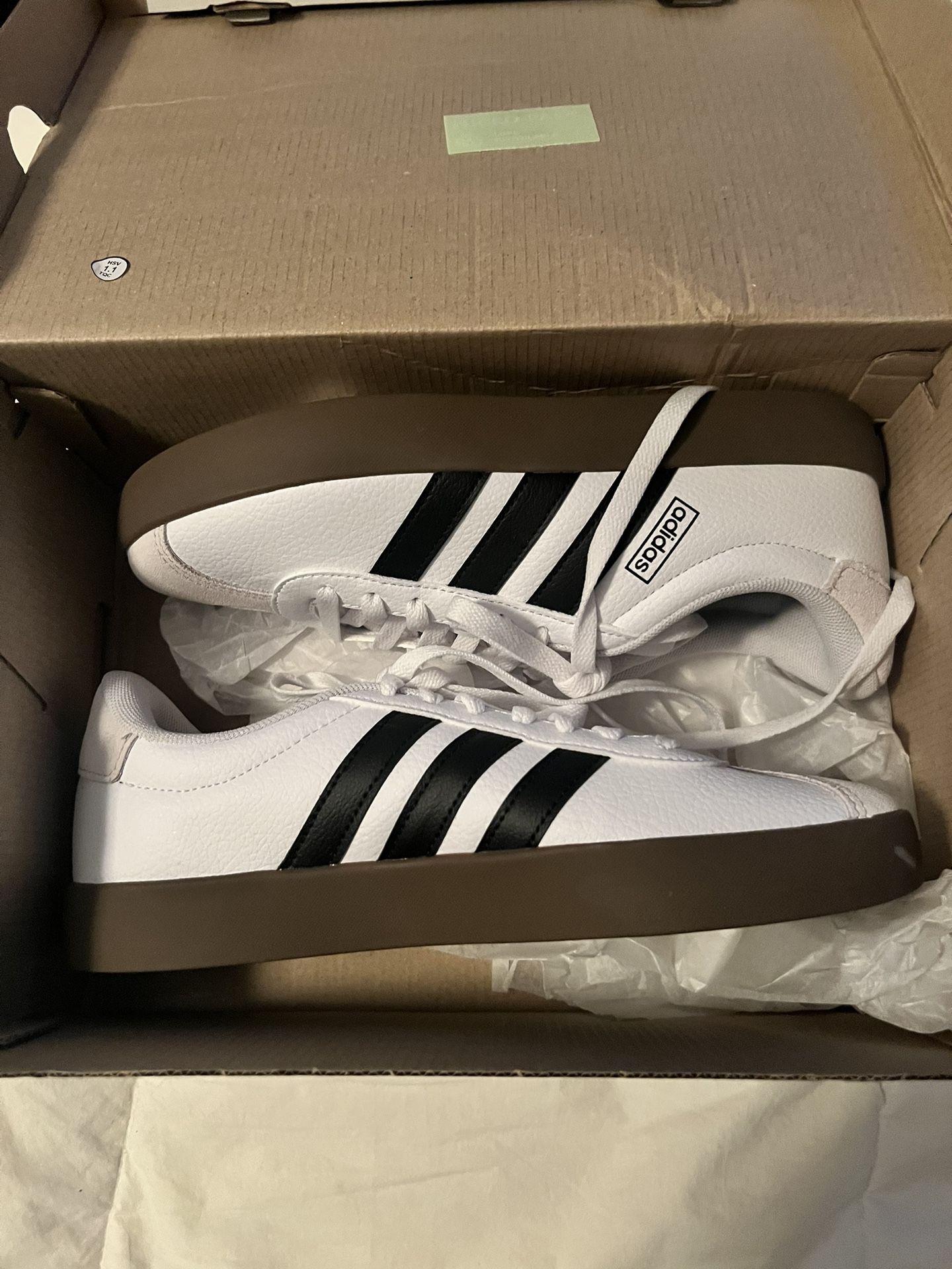 Adidas Women’s Size 8
