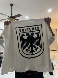 NEW Kanye West Ty Dolla $ign Vultures Miami Listening SAMPLE Merch Size S Short Sleeve Shirt