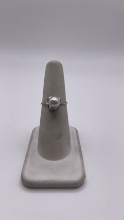 10k white gold ring