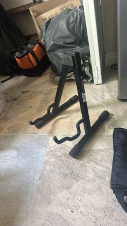 Guitar Stand
