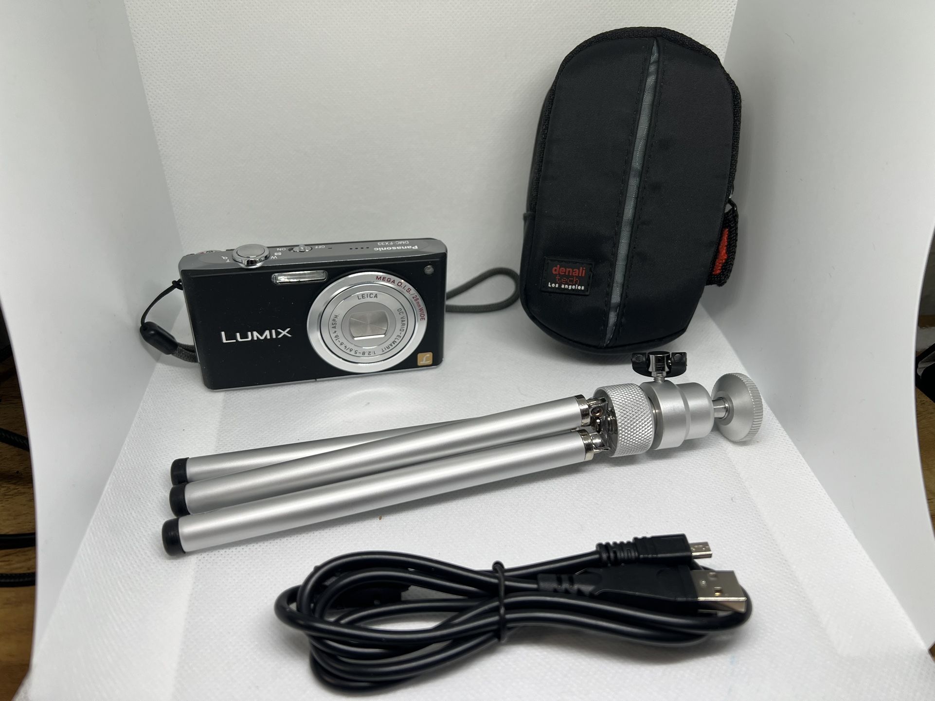 Panasonic Lumix DMC-FX33 & Accessories