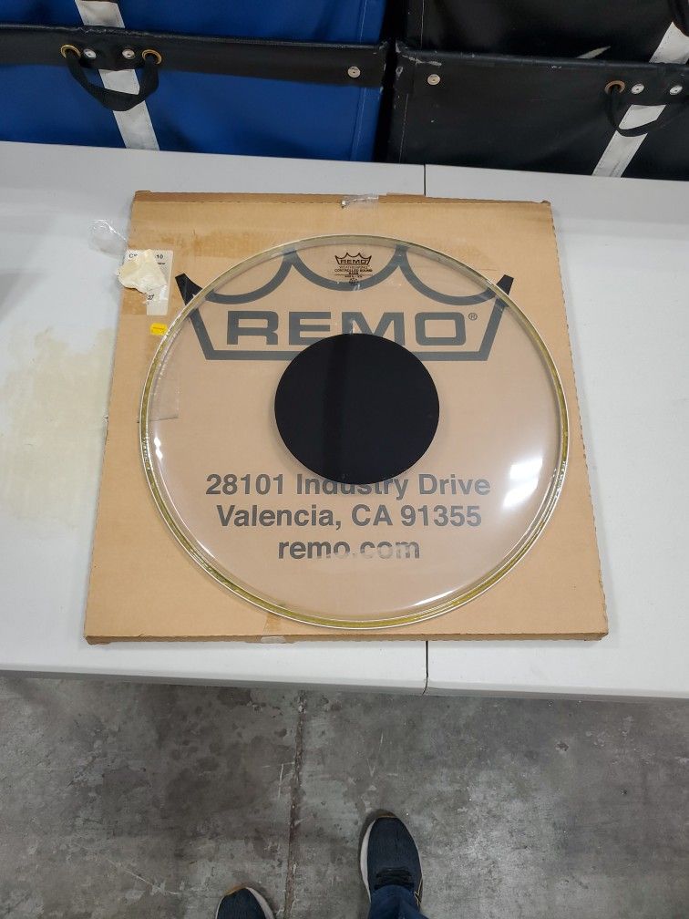 Remo 20" Controlled Sound Clear Black Dot Drum Head