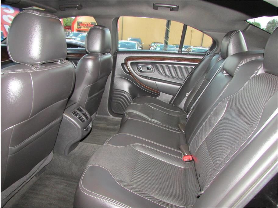 2015 Ford Taurus