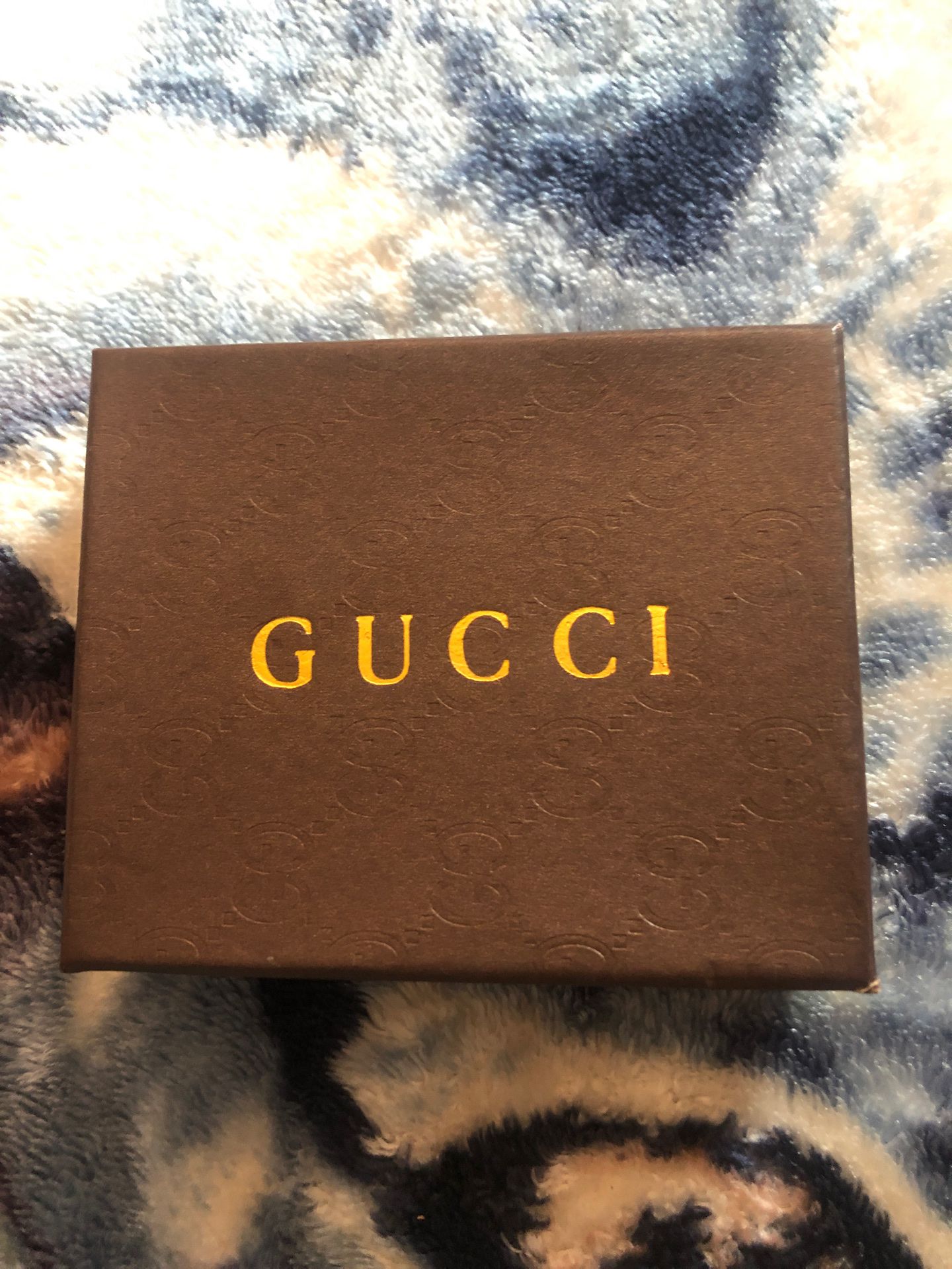 Gucci wallet new in box $80or best offer I’m not a wallet guy u will see in the last picture