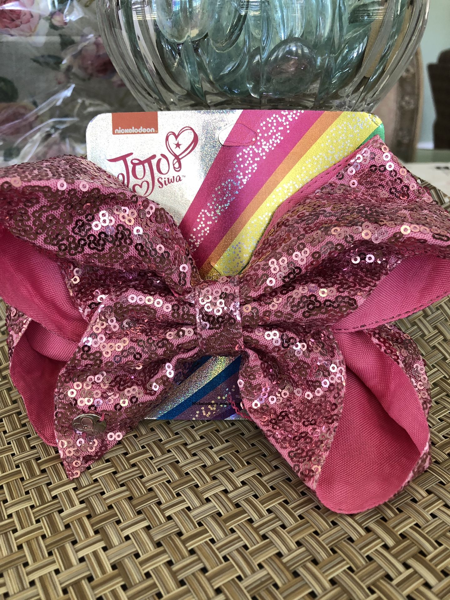 Jojo siwa bow