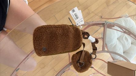 Lululemon bag