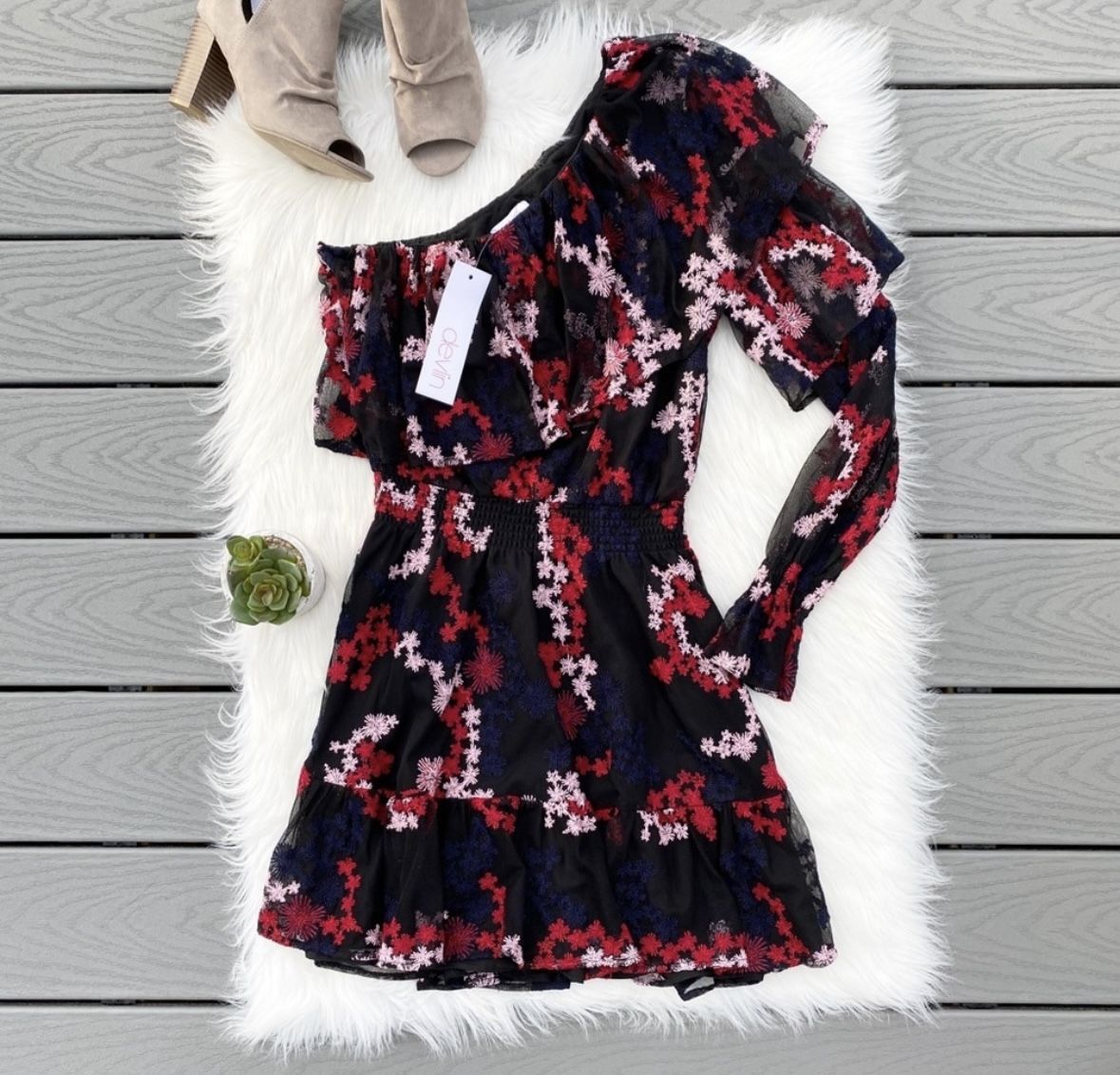 Single Sleeve Dress