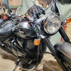 Kawasaki Vulcan 900