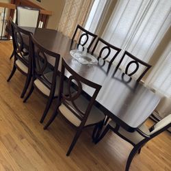 Thomasville dining set 8 chairs