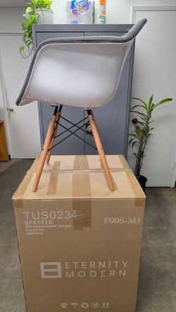 ETERNITY MODERN CHAIR