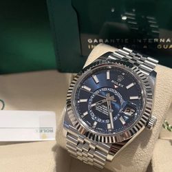 Rolex Skydweller 42 Blue Jubilee (Full Set)