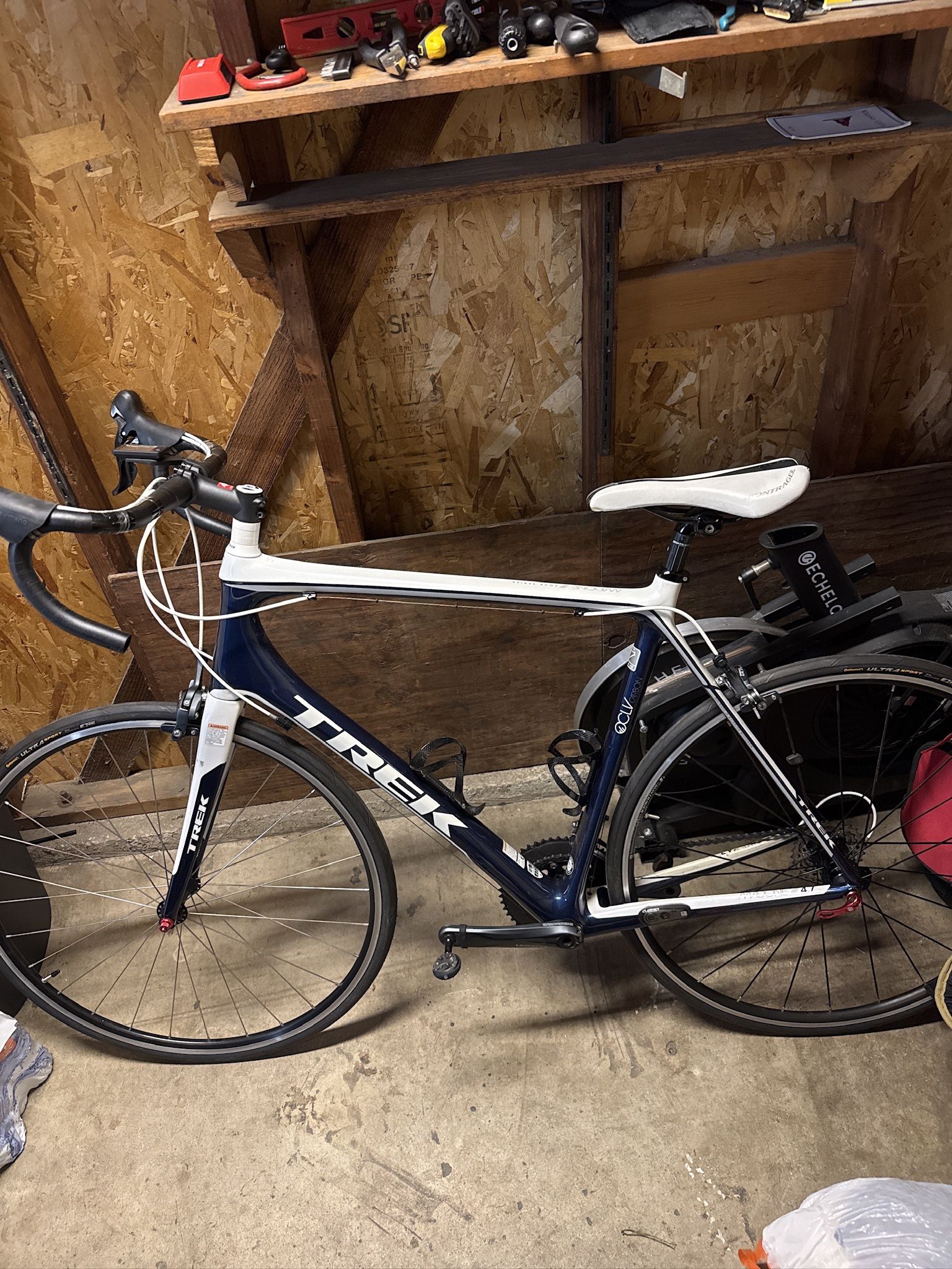 Trek Madone 4.7 60cm Carbon Road Bike