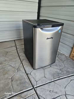 Damby mini Refrigerator store display model