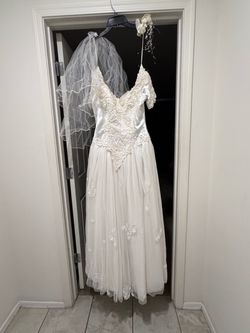 Wedding Dress with Matching Veil and Gloves